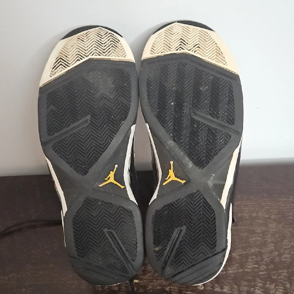 Nike Air Jordan Jumpman Swift 6 - Black, White, And Gray Men's Sneakers - Picture 10 of 16